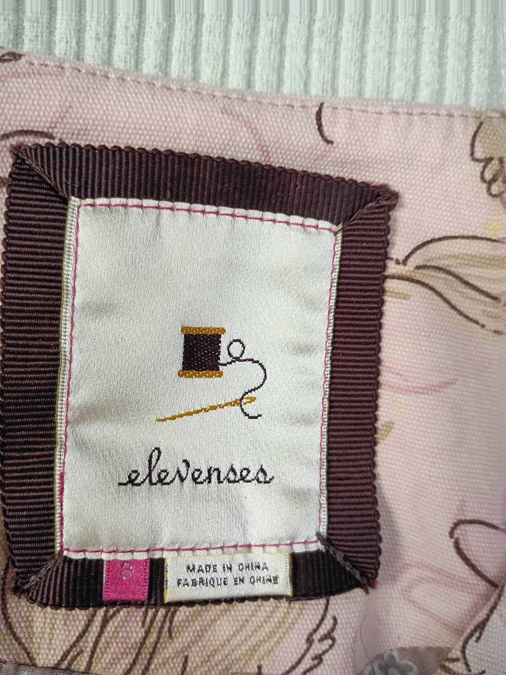 Anthropologie (Elevenses) Sweet Feminine Top - Picture 2 of 8